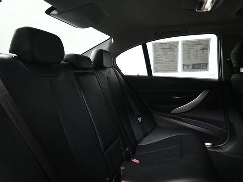 Used 2018 BMW 320i xDrive Sedan w/ Convenience Package image 35