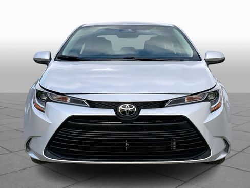 Certified 2025 Toyota Corolla LE image 4