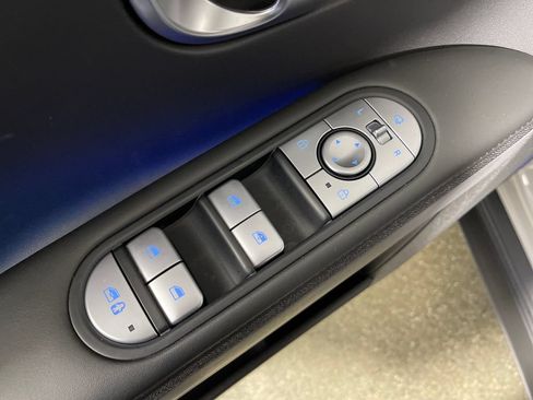 Certified 2023 Hyundai Ioniq 5 SEL AWD/4WD image 18