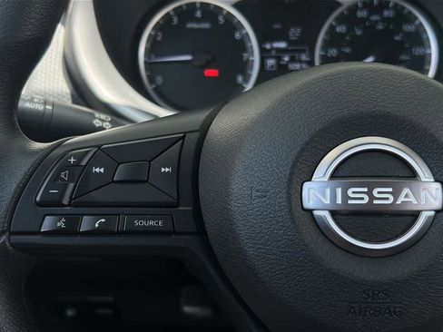 Certified 2025 Nissan Kicks Play S FWD image 27