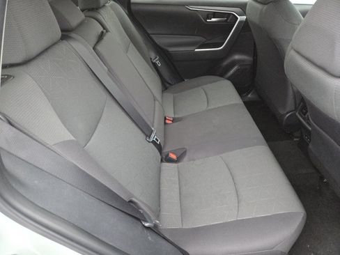 Used 2023 Toyota RAV4 XLE image 21