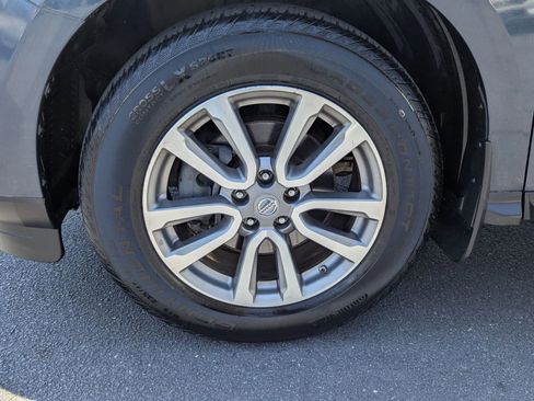 Used 2015 Nissan Pathfinder S FWD image 25