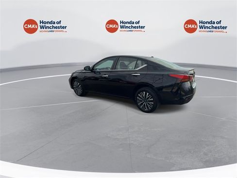 Used 2024 Nissan Altima 2.5 SV image 7