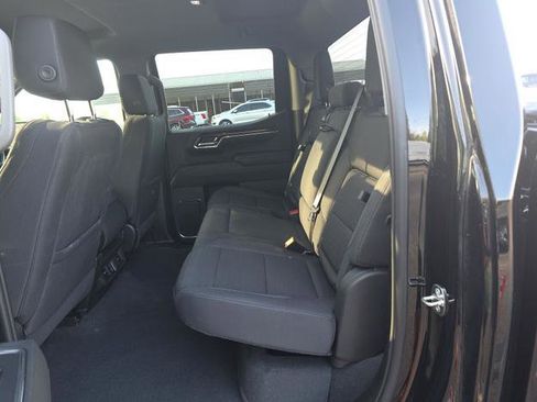 Used 2024 GMC Sierra 1500 Elevation AWD/4WD image 3