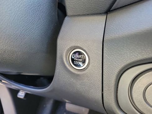 Used 2023 Nissan Frontier SV w/ SV Convenience Package image 22