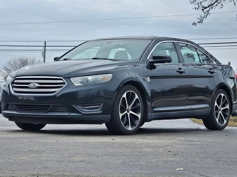 Used 2014 Ford Taurus SEL w/ Equipment Group 201A image 6