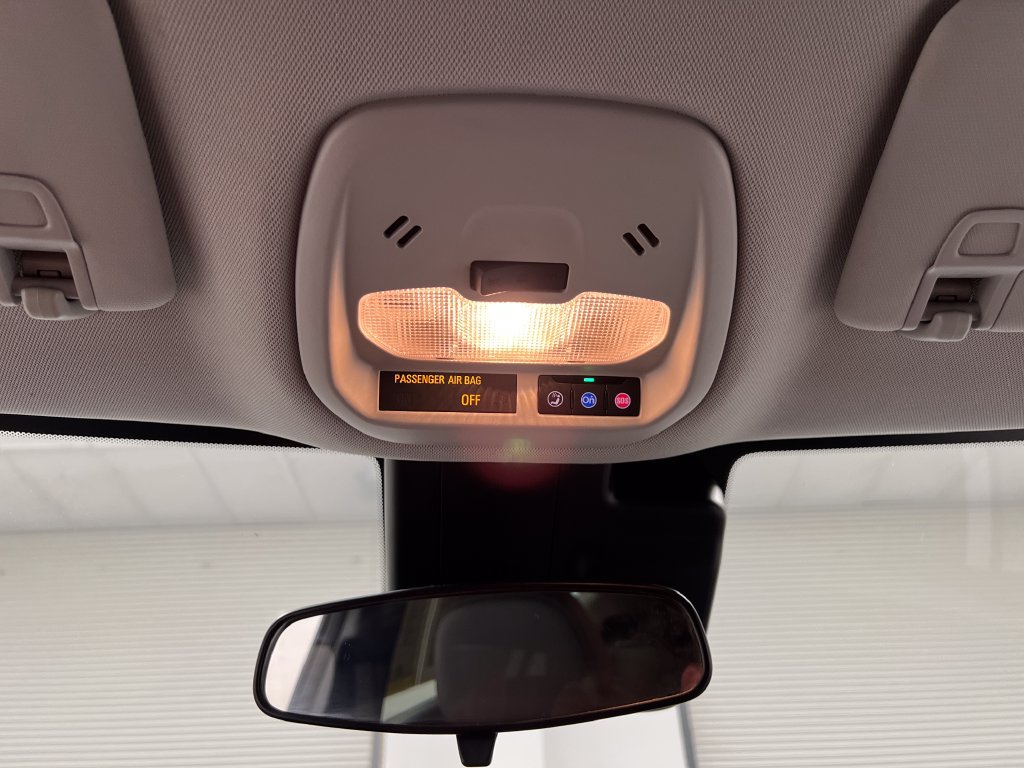 Used 2025 Chevrolet Trax LT FWD image 61