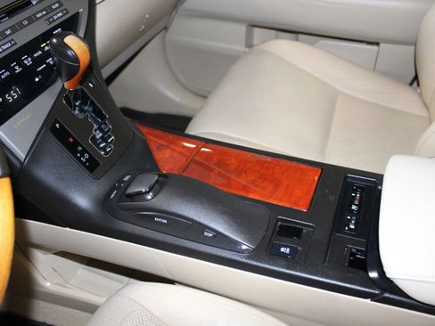 Used 2010 Lexus RX 350 2WD image 18