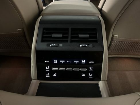 Certified 2025 Porsche Panamera image 21