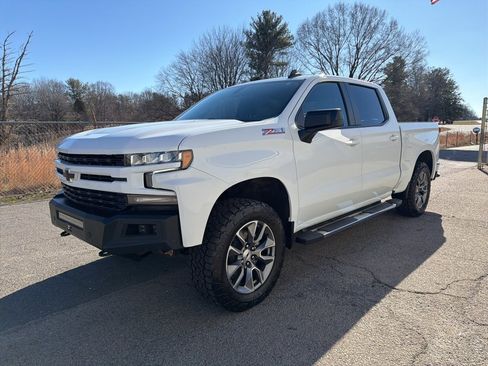 Used 2021 Chevrolet Silverado 1500 RST w/ Z71 Off-Road Package image 6