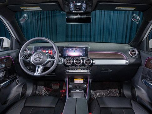 Used 2025 Mercedes-Benz GLB 250 image 16
