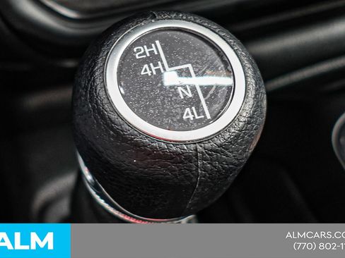 Used 2025 Jeep Wrangler Unlimited Sport AWD/4WD image 33