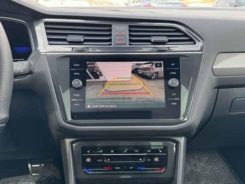 Certified 2023 Volkswagen Tiguan SE R-Line image 35