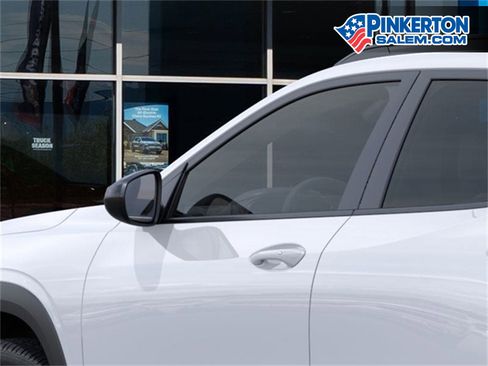 New 2026 Chevrolet Trax RS w/ Sunroof Package image 12