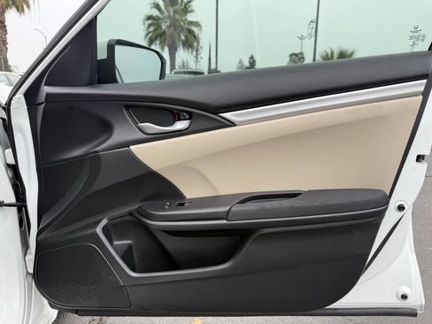 Used 2017 Honda Civic LX image 9