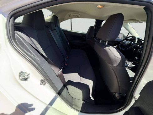 Used 2022 Toyota Corolla LE FWD image 23