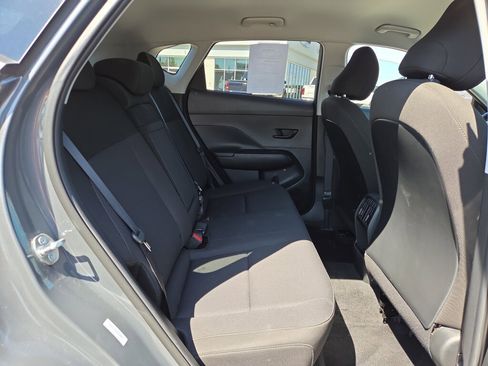 Used 2025 Hyundai Kona SEL FWD image 14