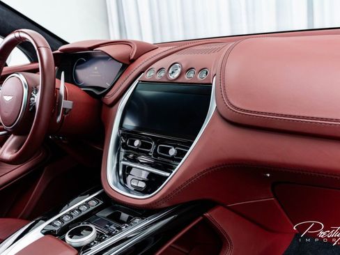 Used 2021 Aston Martin DBX image 49