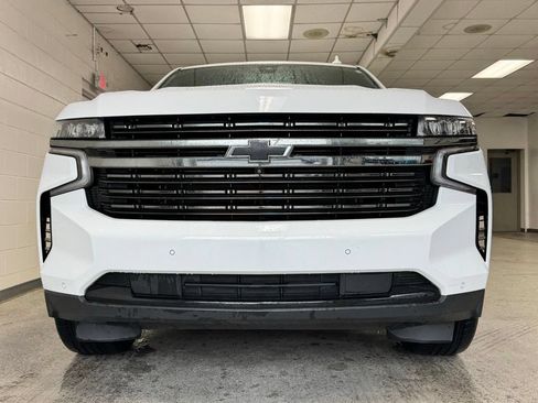 Used 2022 Chevrolet Suburban RST w/ Sport Performance Package AWD/4WD image 3