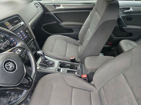 Used 2019 Volkswagen e-Golf SE w/ Driver Assistance Package image 20