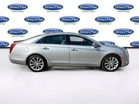 Used 2017 Cadillac XTS Luxury FWD image 8