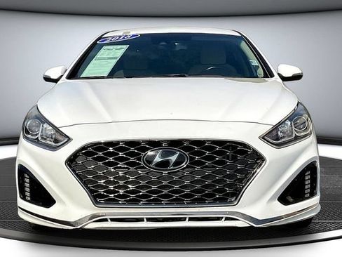 Used 2018 Hyundai Sonata SEL w/ Tech Package 04 FWD image 2
