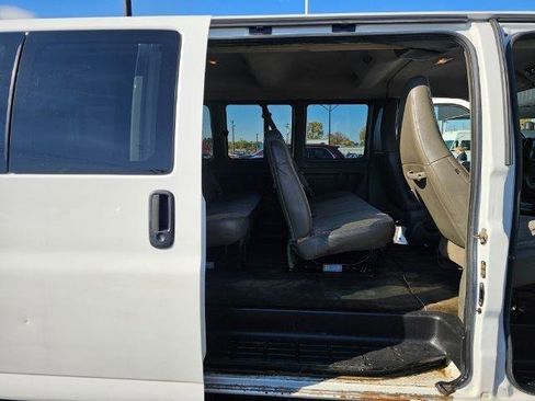 Used 2019 Chevrolet Express 3500 LT w/ LT Preferred Equipment Group RWD image 25