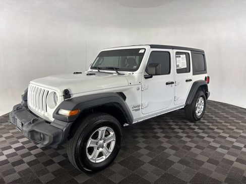 Used 2020 Jeep Wrangler Unlimited Sport S image 3