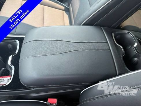 Used 2026 Buick Enclave Preferred AWD/4WD image 22