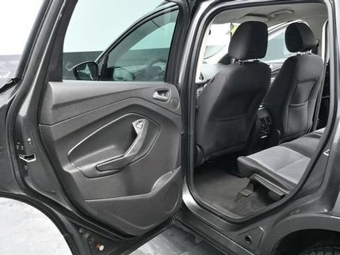 Used 2017 Ford Escape SE w/ Equipment Group 201A AWD/4WD image 24