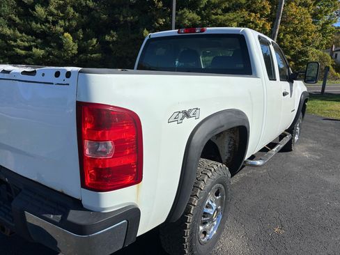Used 2011 Chevrolet Silverado 2500 W/T w/ Snow Plow Prep Package image 18