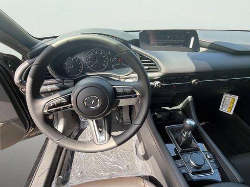New 2026 MAZDA MAZDA3 2.5 S Hatchback w/ Premium Pkg FWD image 18