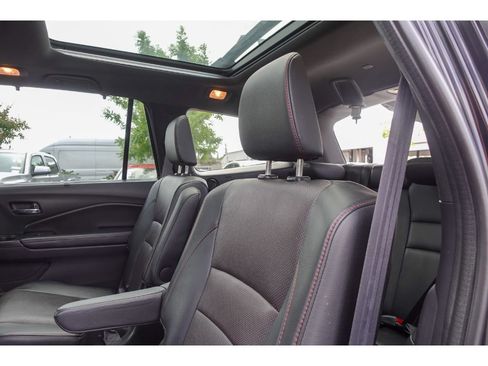Used 2021 Honda Pilot Black Edition image 19