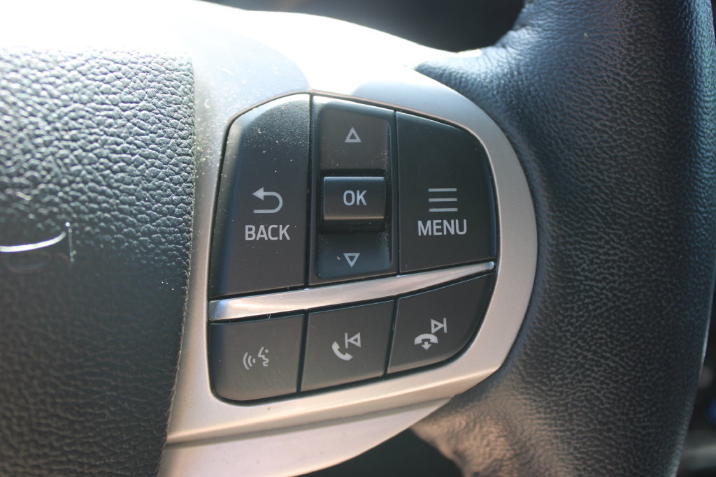 Used 2022 Ford Explorer Limited w/ Equipment Group 301A RWD image 41