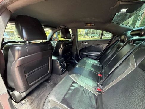 Used 2016 Dodge Charger R/T w/ Plus Group RWD image 41