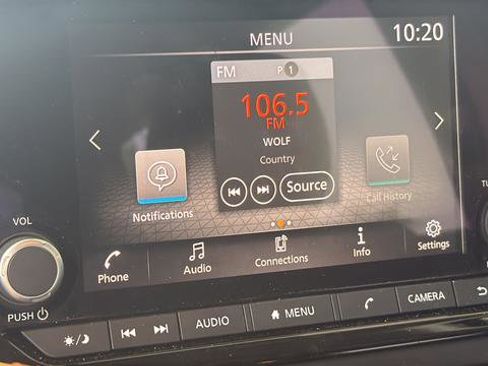 Used 2025 Nissan Pathfinder S image 15