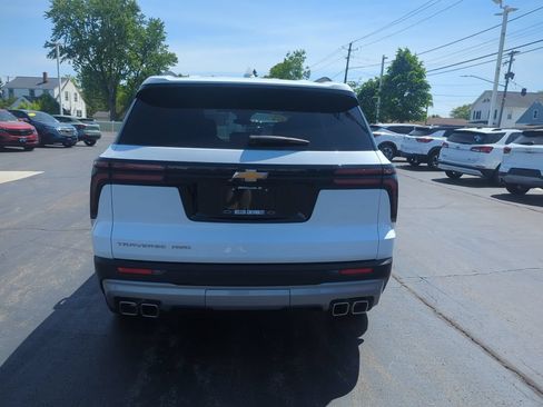 Certified 2025 Chevrolet Traverse LT w/ Driver Confidence Package AWD/4WD image 8