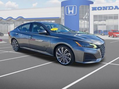 Used 2023 Nissan Altima 2.5 SL