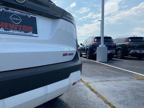 New 2025 Nissan Kicks SR image 33