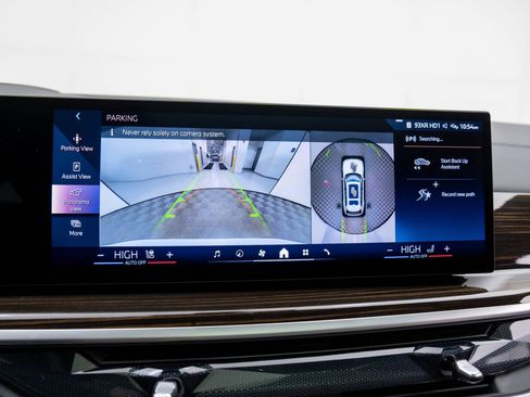 Certified 2025 BMW X7 xDrive40i image 22