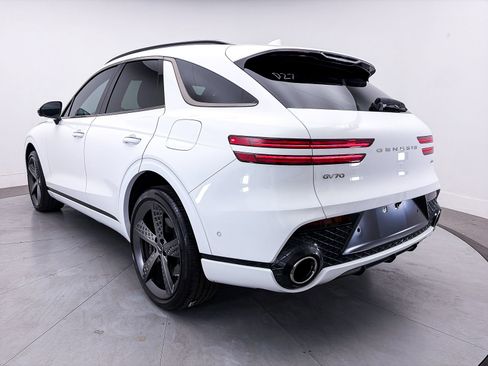 Used 2023 Genesis GV70 2.5T w/ Sport Prestige Package AWD/4WD image 17