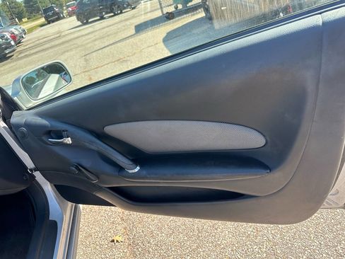 Used 2003 Toyota Celica GT image 10