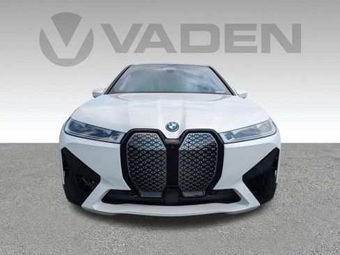 Used 2025 BMW iX M60 image 27