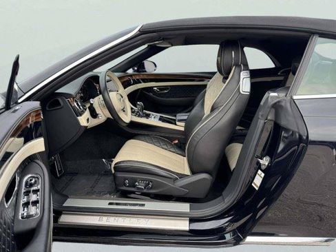 Used 2022 Bentley Continental GT AWD/4WD image 92