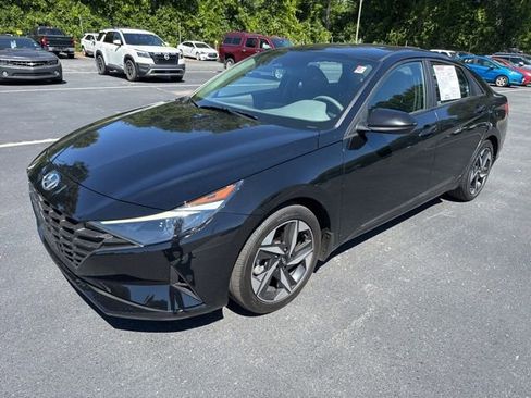 Used 2023 Hyundai Elantra SEL w/ Convenience Package FWD image 1