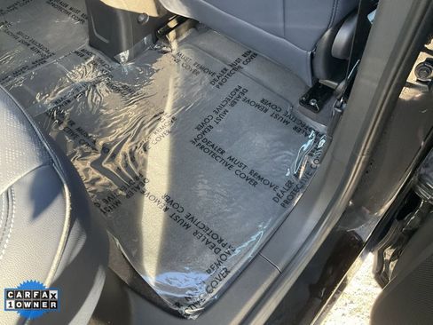 Used 2022 Chevrolet Bolt EUV LT w/ Convenience Package image 48