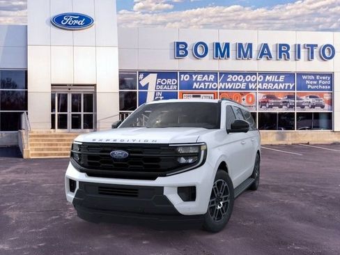 New 2026 Ford Expedition Max Active AWD/4WD image 2