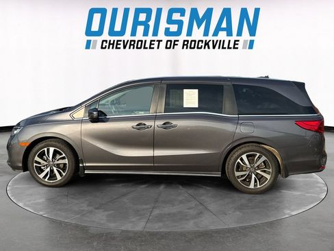 Used 2024 Honda Odyssey Touring image 3