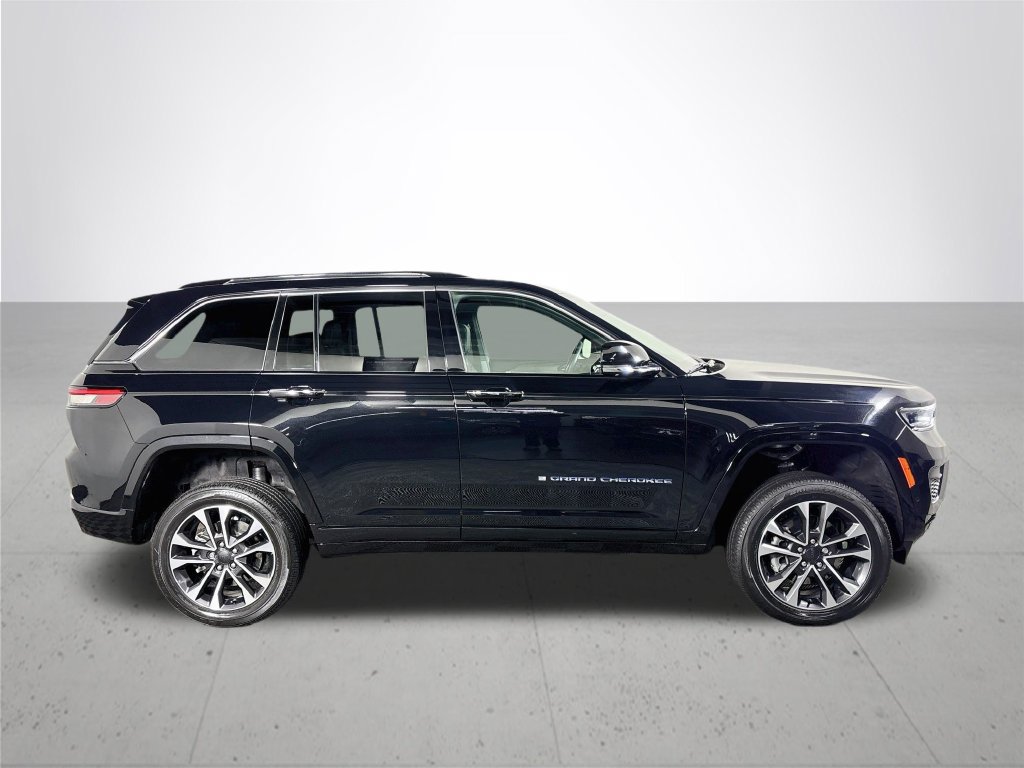 Certified 2023 Jeep Grand Cherokee Overland w/ Advanced Protech Group III AWD/4WD image 6