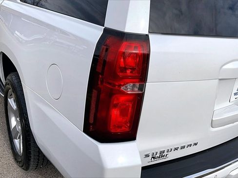 Used 2016 Chevrolet Suburban LTZ image 31